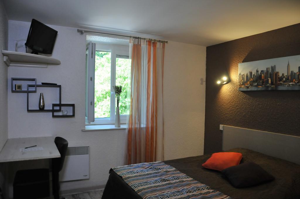 O2 Saone Hotel Reyrieux Exterior foto